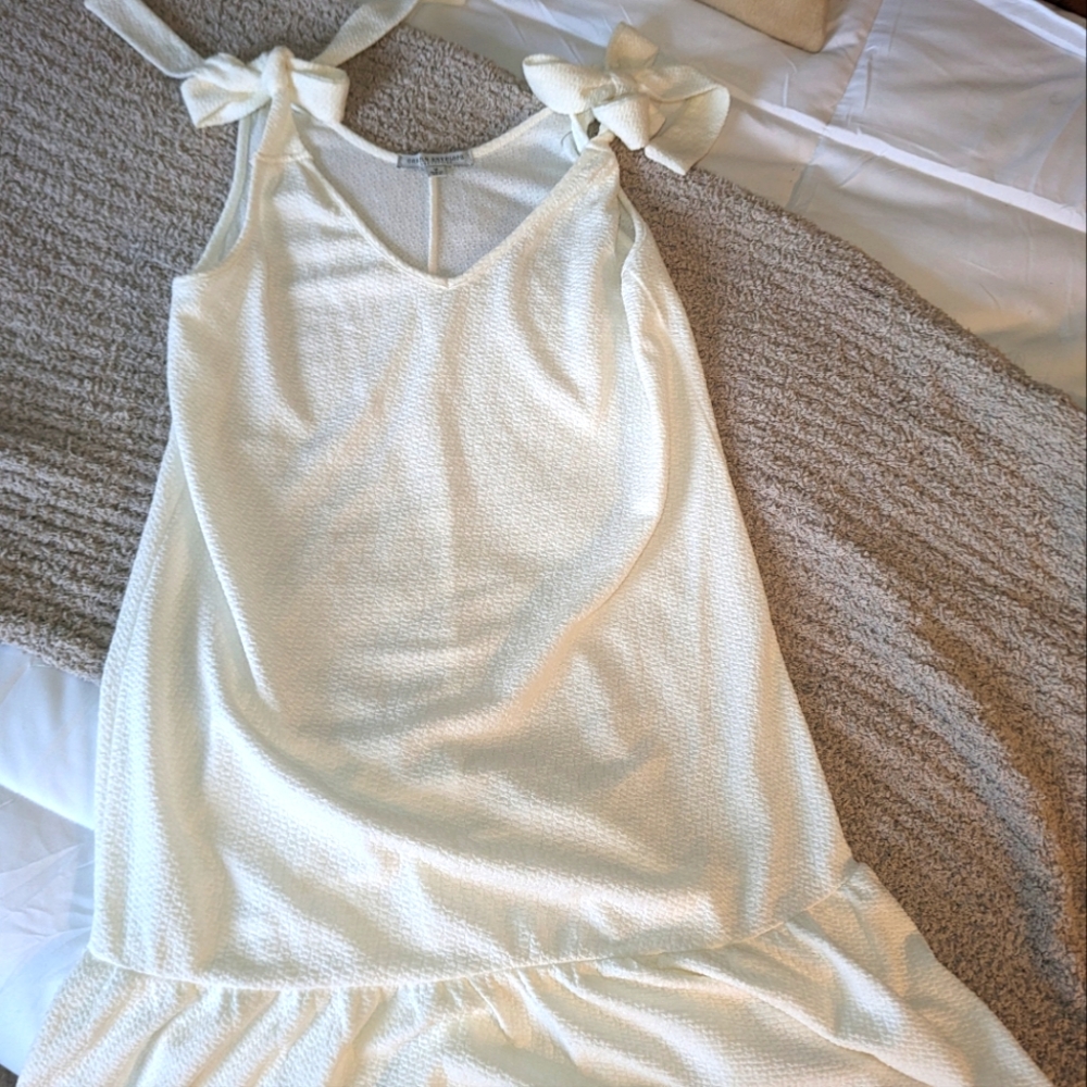 Green Envelope White Dress - Medium